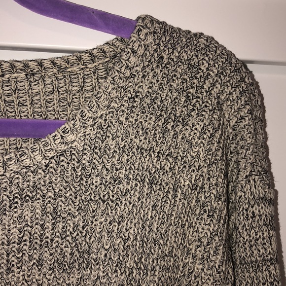 Forever 21 Sweater - Picture 5 of 6